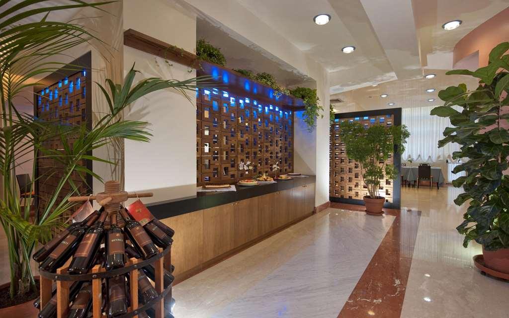 Park Hotel Centro Congressi Potenza Restaurang bild