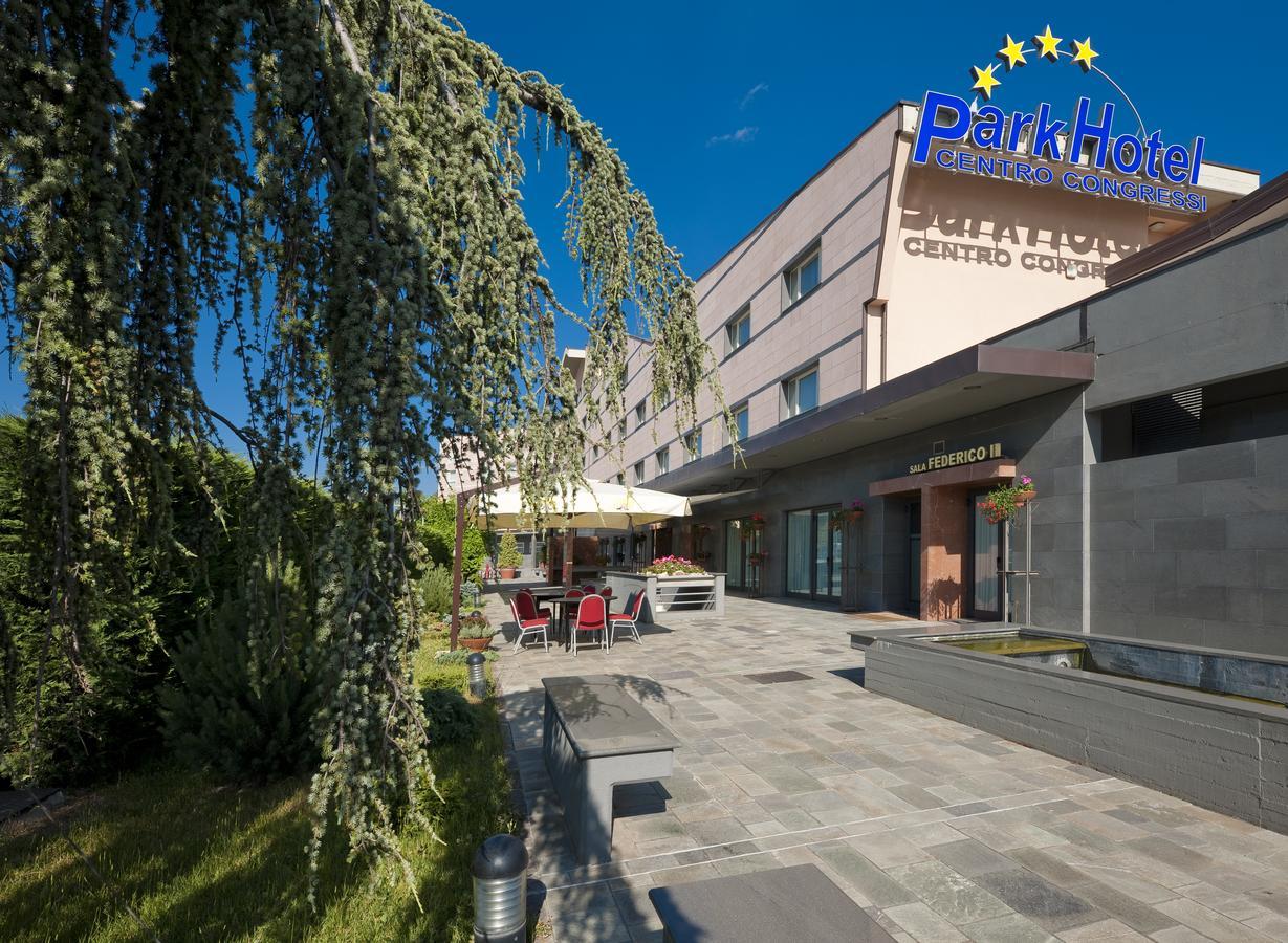 Park Hotel Centro Congressi Potenza Exteriör bild